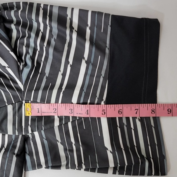 Boy's Nike Dri-Fit Active Shorts Gray White Tiger Print Size Large Mesh Sides - Picture 9 of 9